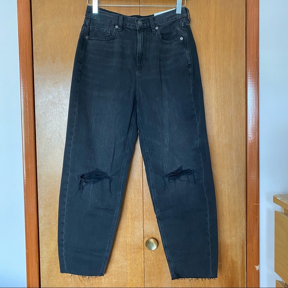 American Eagle Ripped Relaxed Mom Jean - Picture 2 of 7